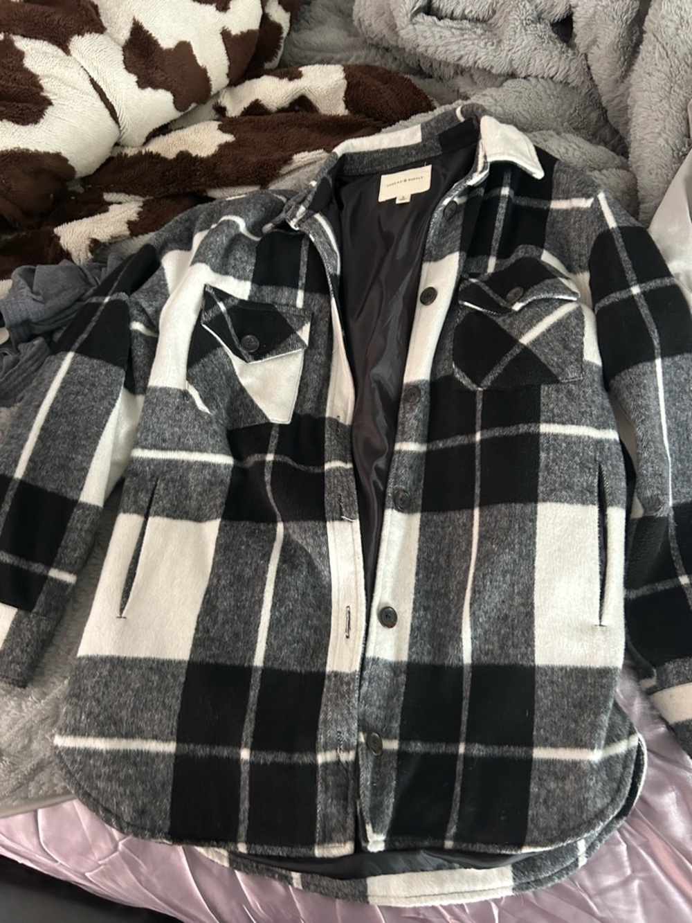 Thread & supply flannel jacket small black and white